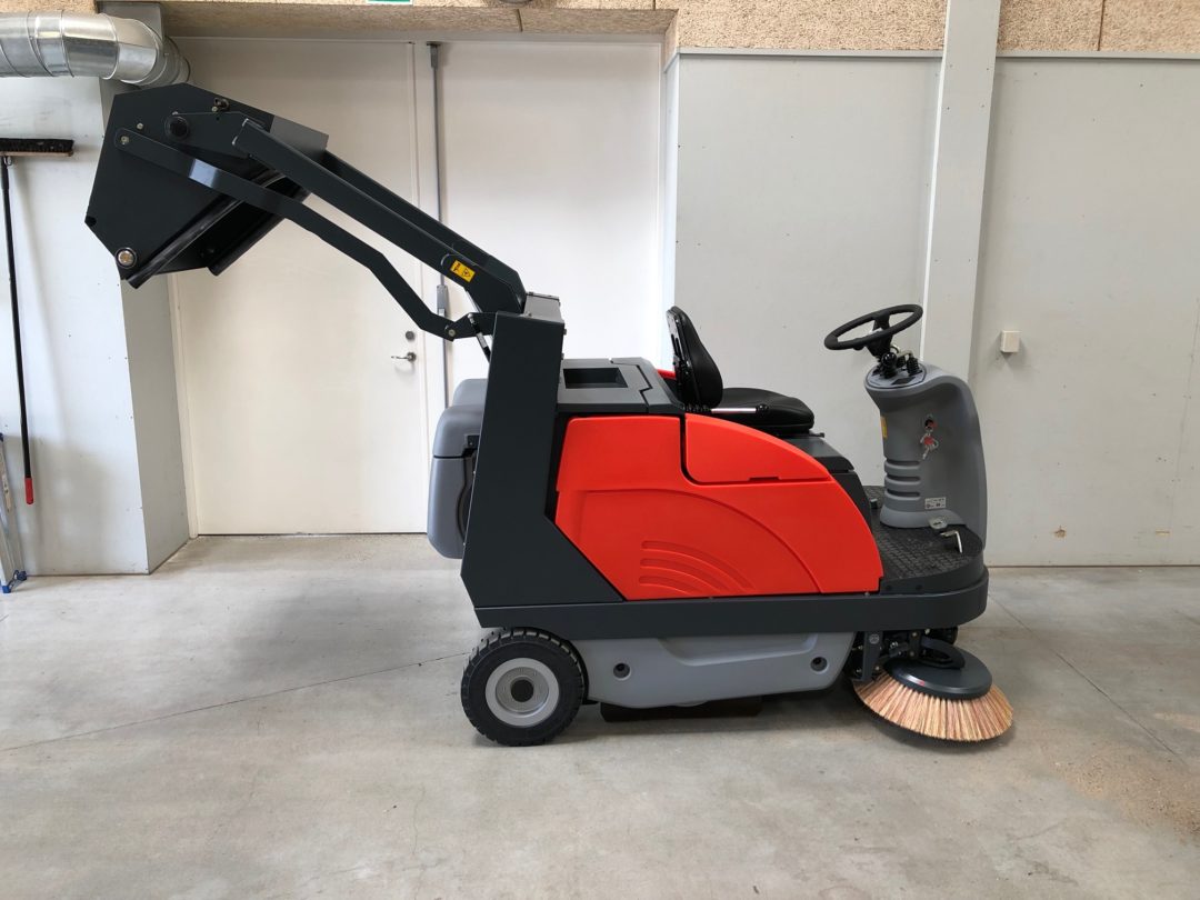 Brugt Sweepmaster B1200 RH - Hako Danmark