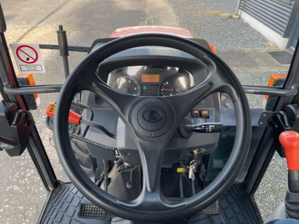 Brugt Kubota M7040 med kost - Image 13