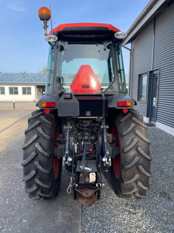 Brugt Kubota M7040 med kost - Image 6